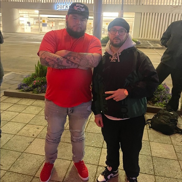 Meet your Posher, Viktor - Picture 1 of 1